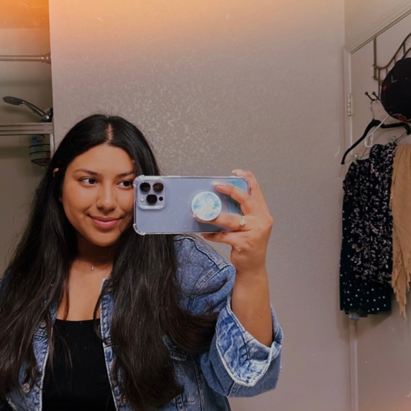 Meet your Posher, Leslie - Picture 3 of 3